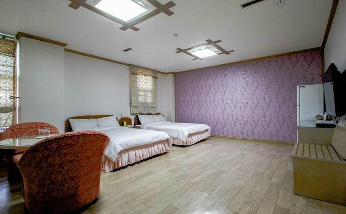 Geoje Tourist Hotel Exterior photo
