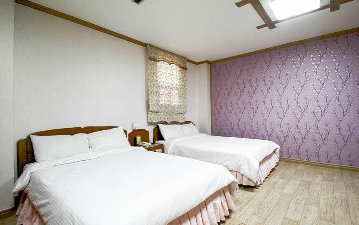 Geoje Tourist Hotel Exterior photo